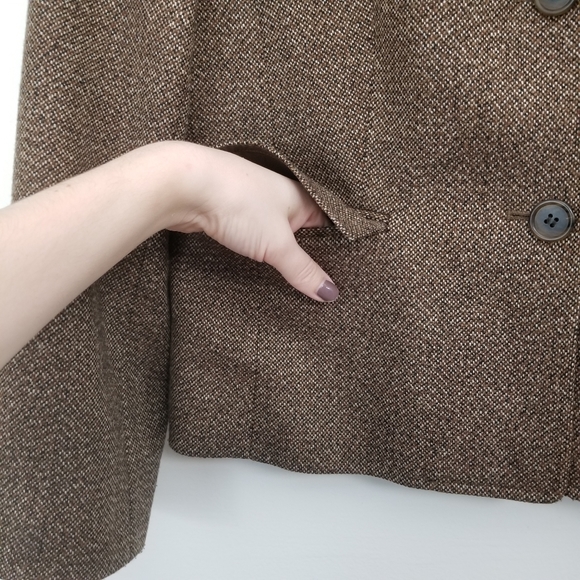 Sold - Picture 4 of 5